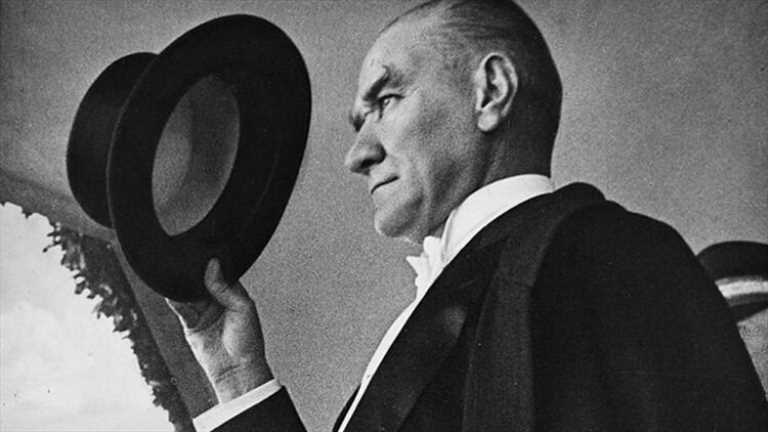 Atatürk'ü Saygı ve Özlem ile Anıyoruz