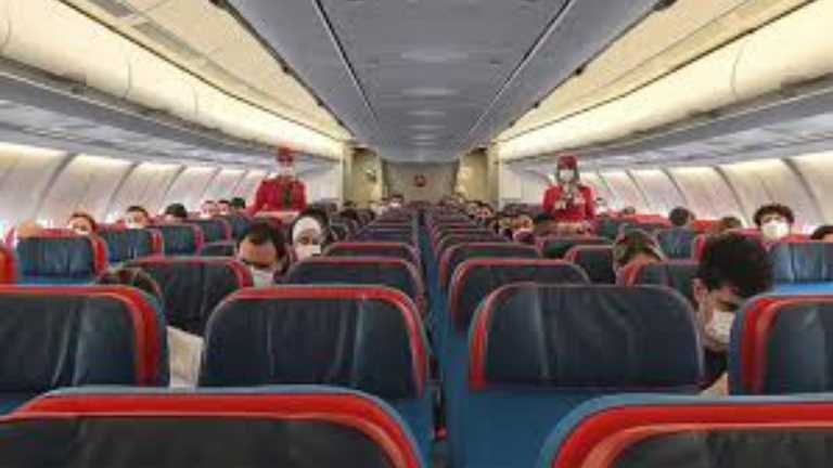 Uçakta kurallara uymayanlara yönelik cezalar ağırlaştırılıyor