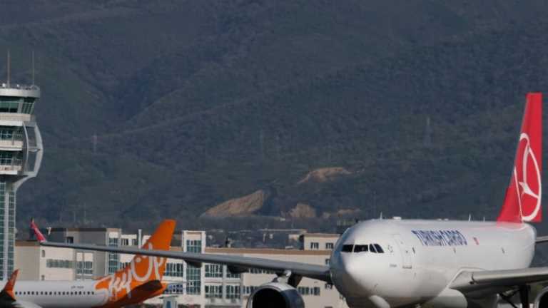 Bazı Havayolları Siyasi Kargaşa Nedeniyle Kazakistan Uçuşlarını İptal Ediyor