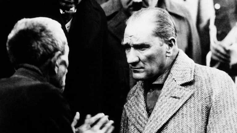 Ulu Önder Mustafa Kemal Atatürk'ü sevgi ve rahmet ile anıyoruz