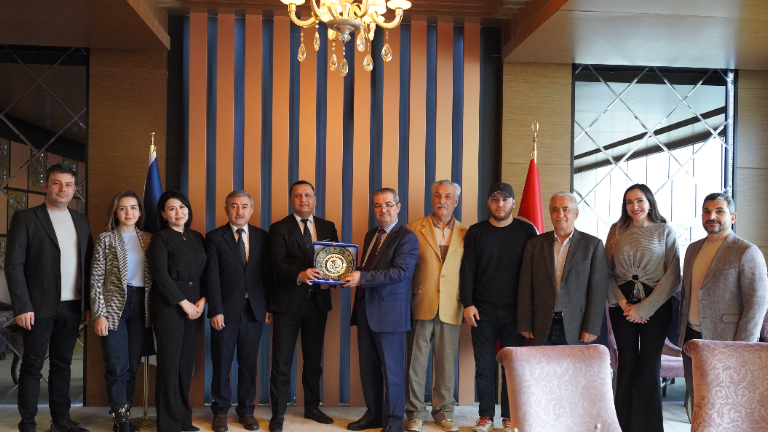 Özbekistan Perfect Üniversitesi Rektörü, İGÜ Rektörü Prof. Dr. Bahri Şahin’i makamında ziyaret etti