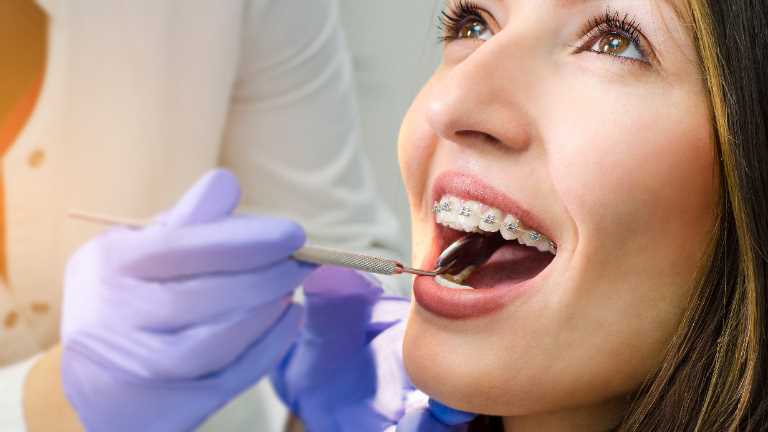 Ortodontik sorunlar öz güven problemlerine yol açabiliyor!