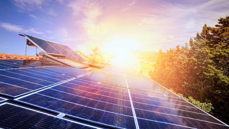 “Güneş enerjisi projeleri, sürdürülebilir gelecek için önemli bir köprü”