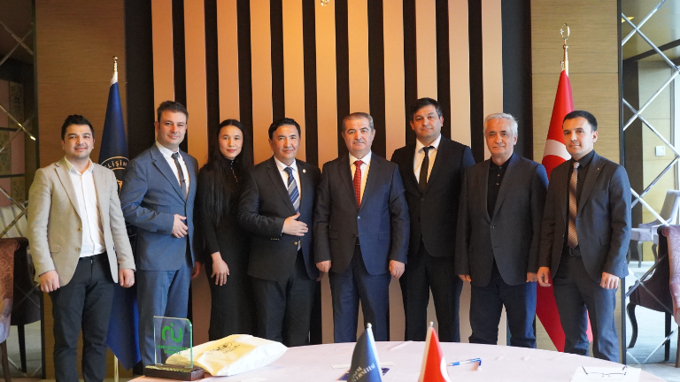 İGÜ ve Nevai İnovasyon Üniversitesi arasında ikili anlaşma imzalandı