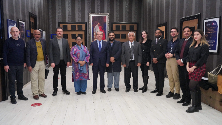 İstanbul Gelişim Üniversitesi ve Pakistan Greenwich Üniversitesi arasında iş birliği anlaşması imzalandı