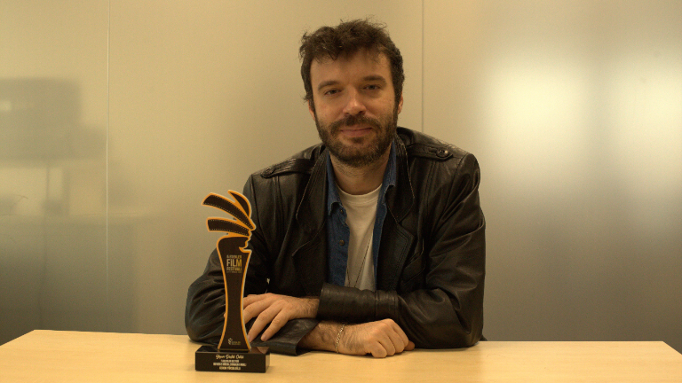 İGÜ akademisyeni Kerem Yükseloğlu’na 5. Esenler Film Festivali’nde çifte ödül!