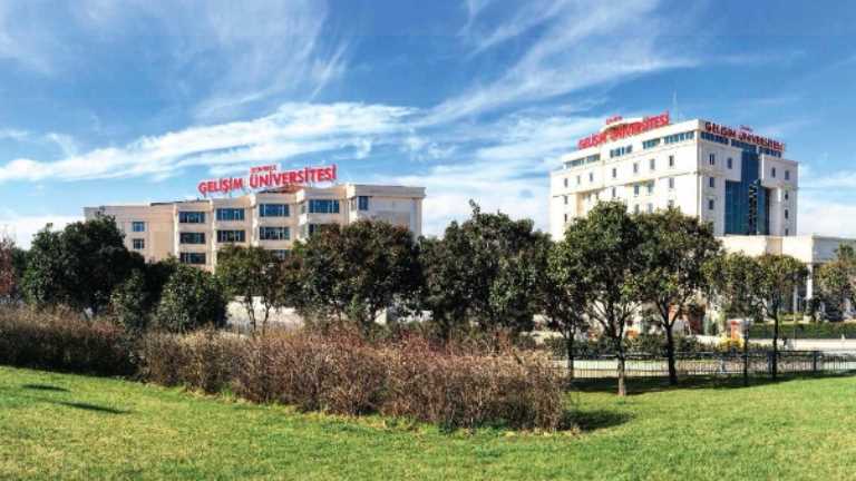 Moda Tasarımı Programı Öğr. Gör. Sultan ÇETİNKAYA ve Öğr. Gör. Esra OBUT hocalarımızın eserleri Uluslararası Sanat Tasarım Sempozyumu'nda Yer Almıştır