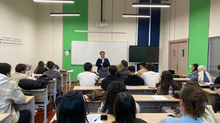 Informational Meeting for the END401 Industrial Engineering Project Course was Held