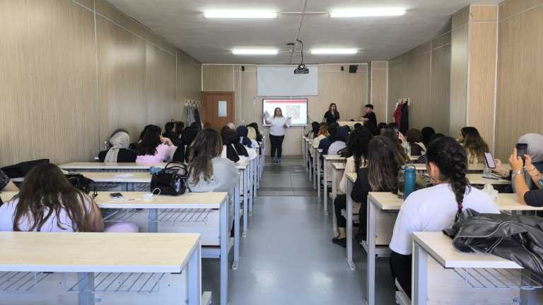 İstanbul Gelişim Üniversitesi