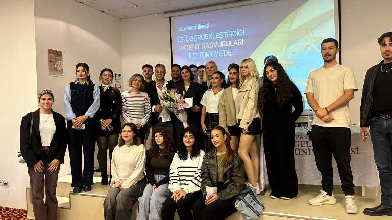 Gökyüzünün Gizli Kahramanları Etkinliği_Söyleşi