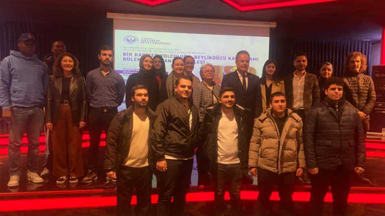 Beylikdüzü District Governor Bülent Karacan Meets with Students at Istanbul Gelisim University