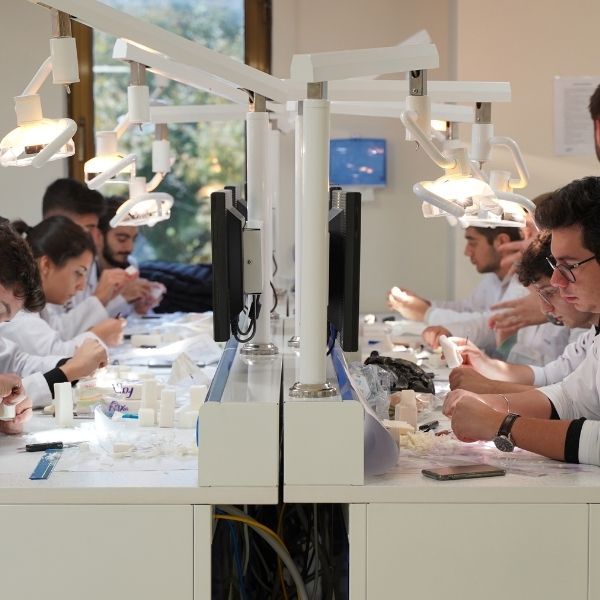 İstanbul Gelişim Üniversitesi Galeri