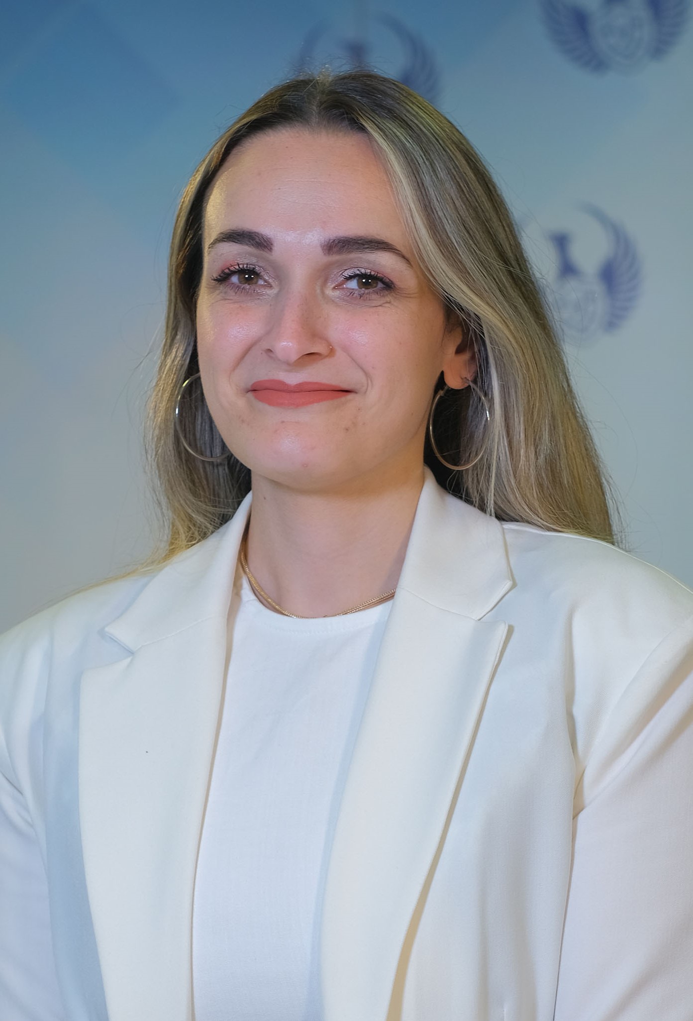 GİZEM AÇIKGÖZ