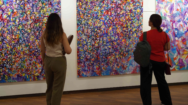 Doç. Dr. Metin Kuş’un “Katmanlar” Sergisi Gelişim Sanat Galerisi’nde Açıldı