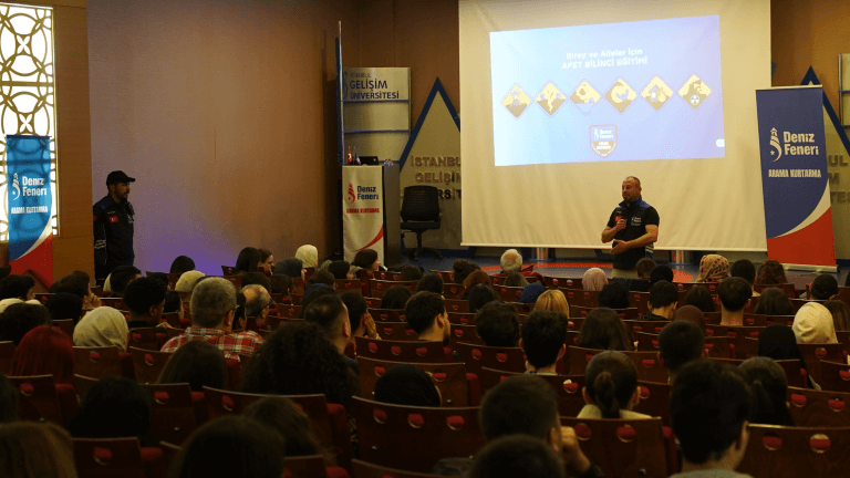 İstanbul Gelişim Üniversitesi’nden Hayat Kurtaran Eğitim! 