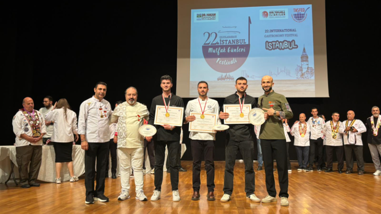 Türk Mutfağını Dünya Sahnesine Taşıdılar: İGÜ’lü Öğrencilerden Uluslararası Başarılar