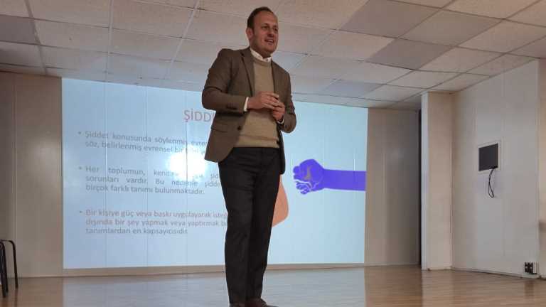 Ahmet Sinav IGU New Media and Communication