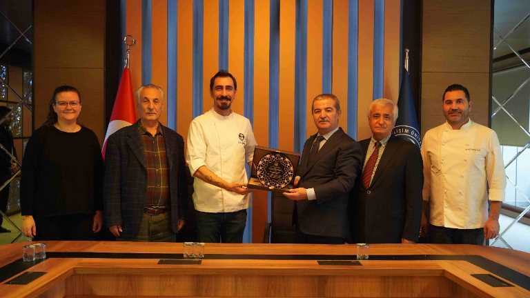 İstanbul Gelişim Üniversitesi’nde Gastronomi Alanında Akademik–Sektörel Etkileşim: Sezer Dirican Öğrencilerle Buluştu