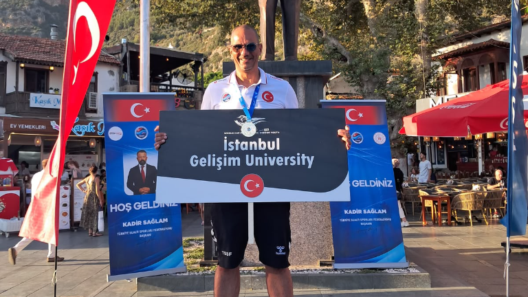 A Record in a Single Breath: Istanbul Gelişim University Athlete Becomes Turkish Champion