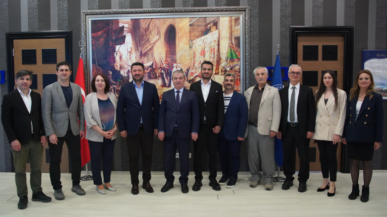 İGÜ’den Fizyoterapinin Geleceğine Işık Tutan Bir Organizasyon: Geleceğin Fizyoterapistleri İçin Yol Haritası Çizildi