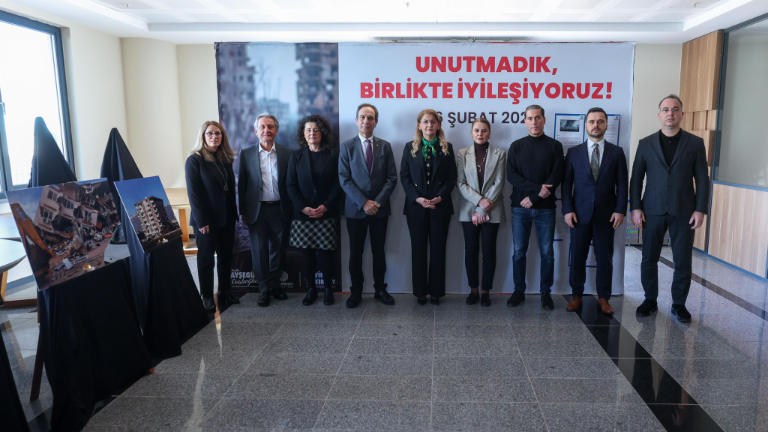 İstanbul Gelişim Üniversitesi ve Bakırköy Belediyesi İş Birliğinde 6 Şubat Depremleri Anıldı