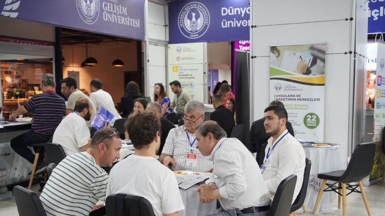 İGÜ Olarak EKET Üniversite Tanıtım Fuarı’nda Yerimizi Alıyoruz!
